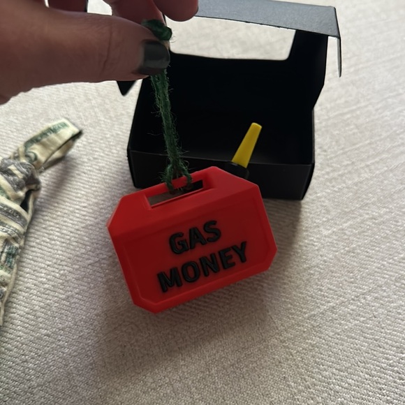 Gas money ornament and money bag - Picture 5 of 8